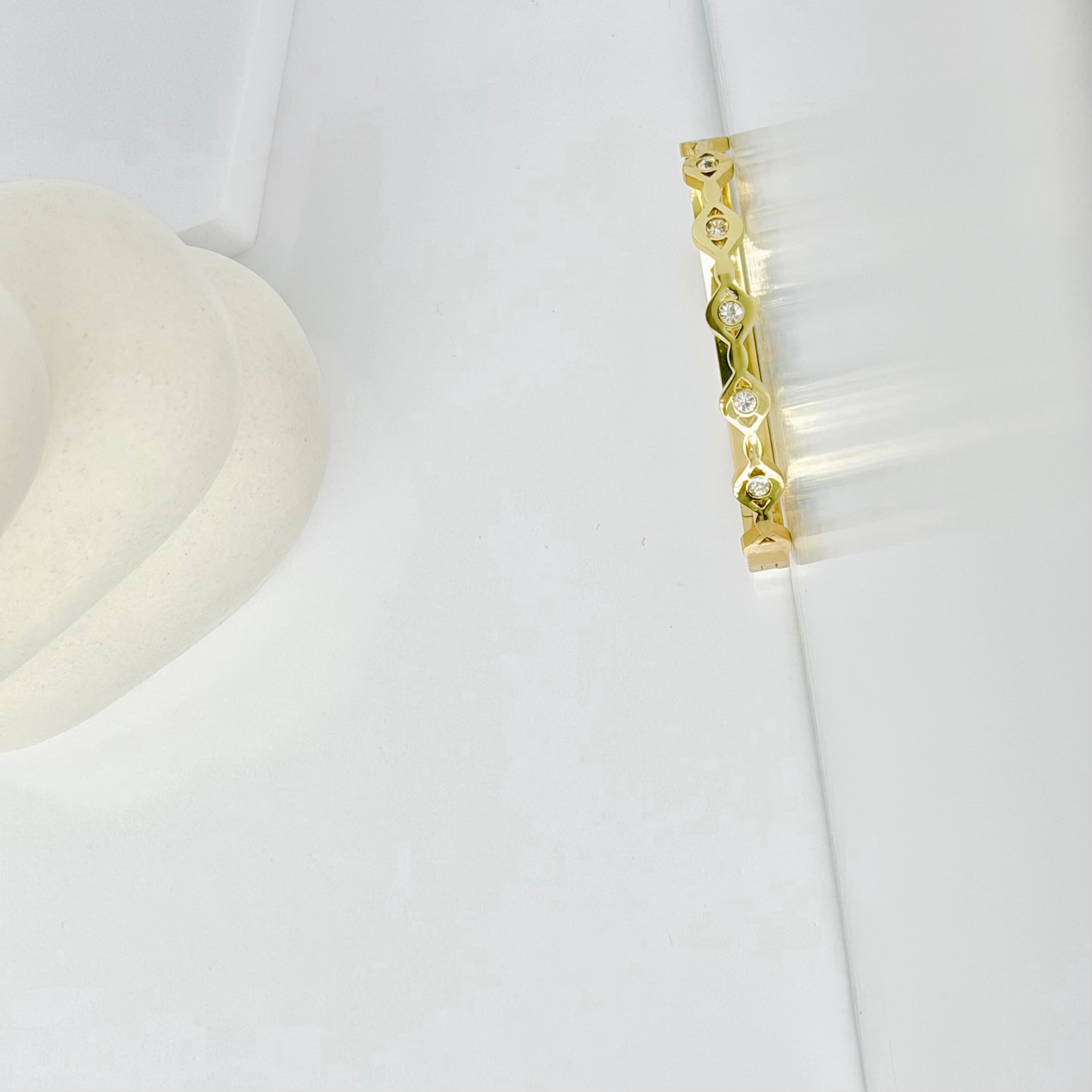 Verdant Grace Bangle  thumbnail 4
