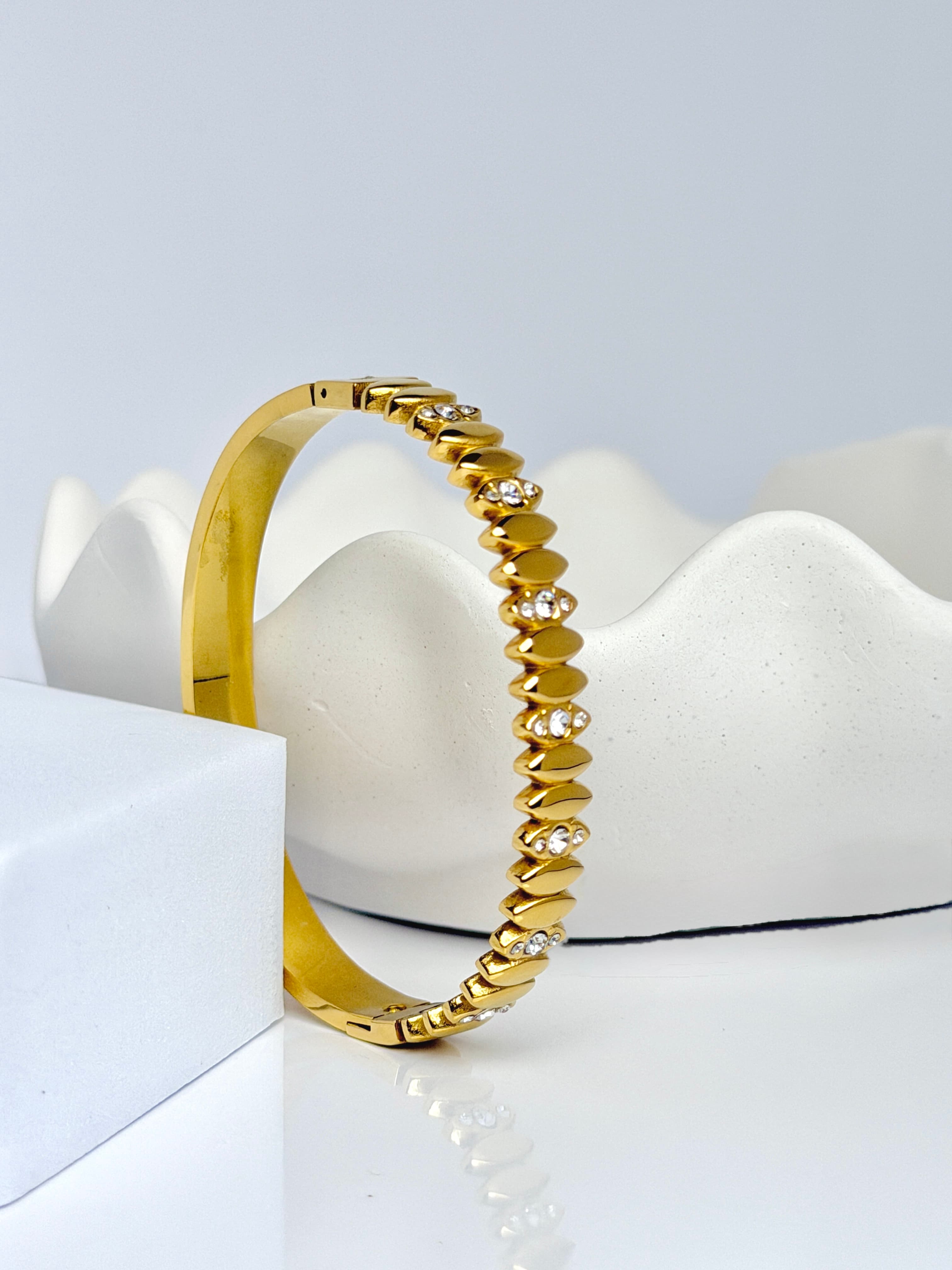 Aurelia Bangle thumbnail 3