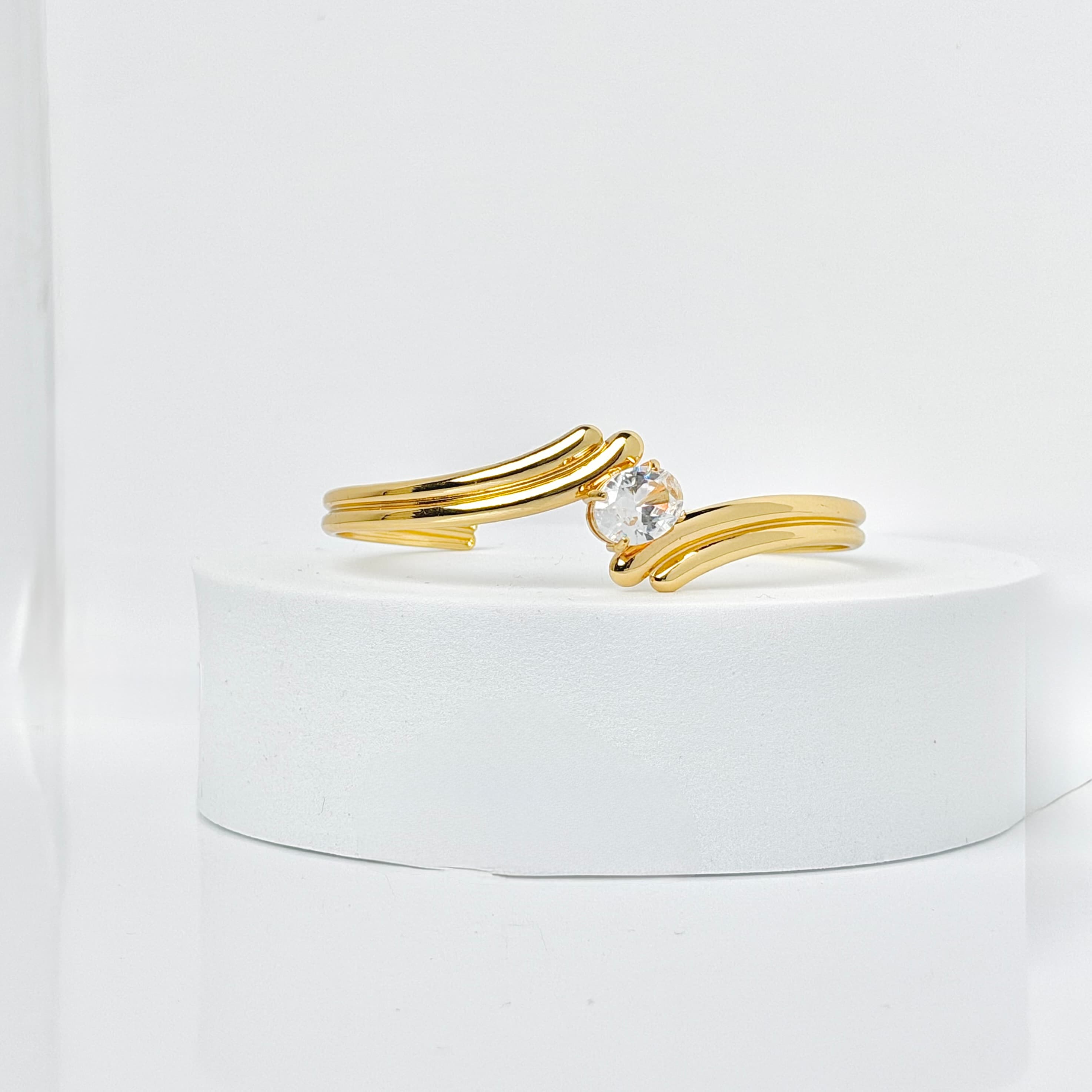Aria Solitaire Bangle thumbnail 5