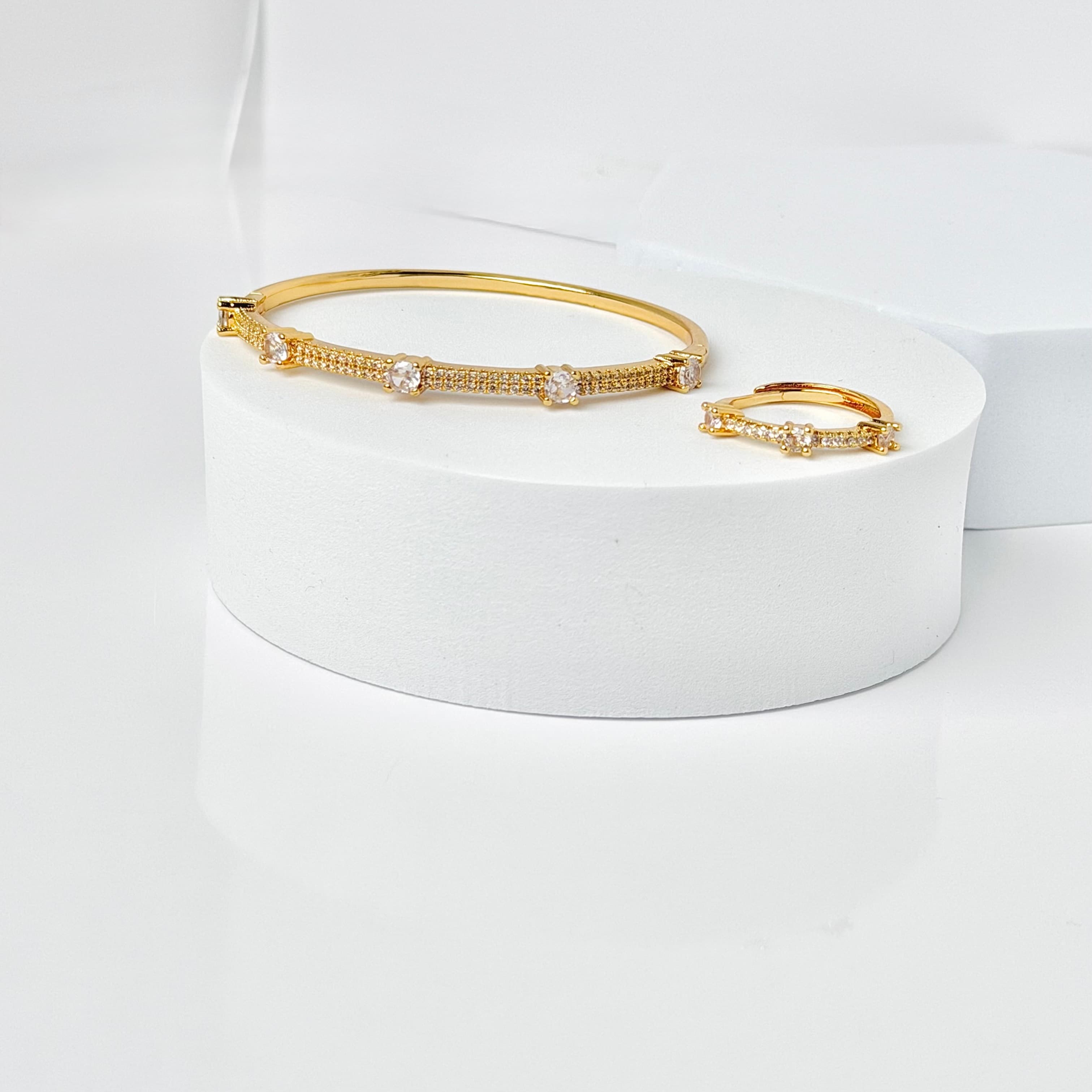 Nova bangle thumbnail 3