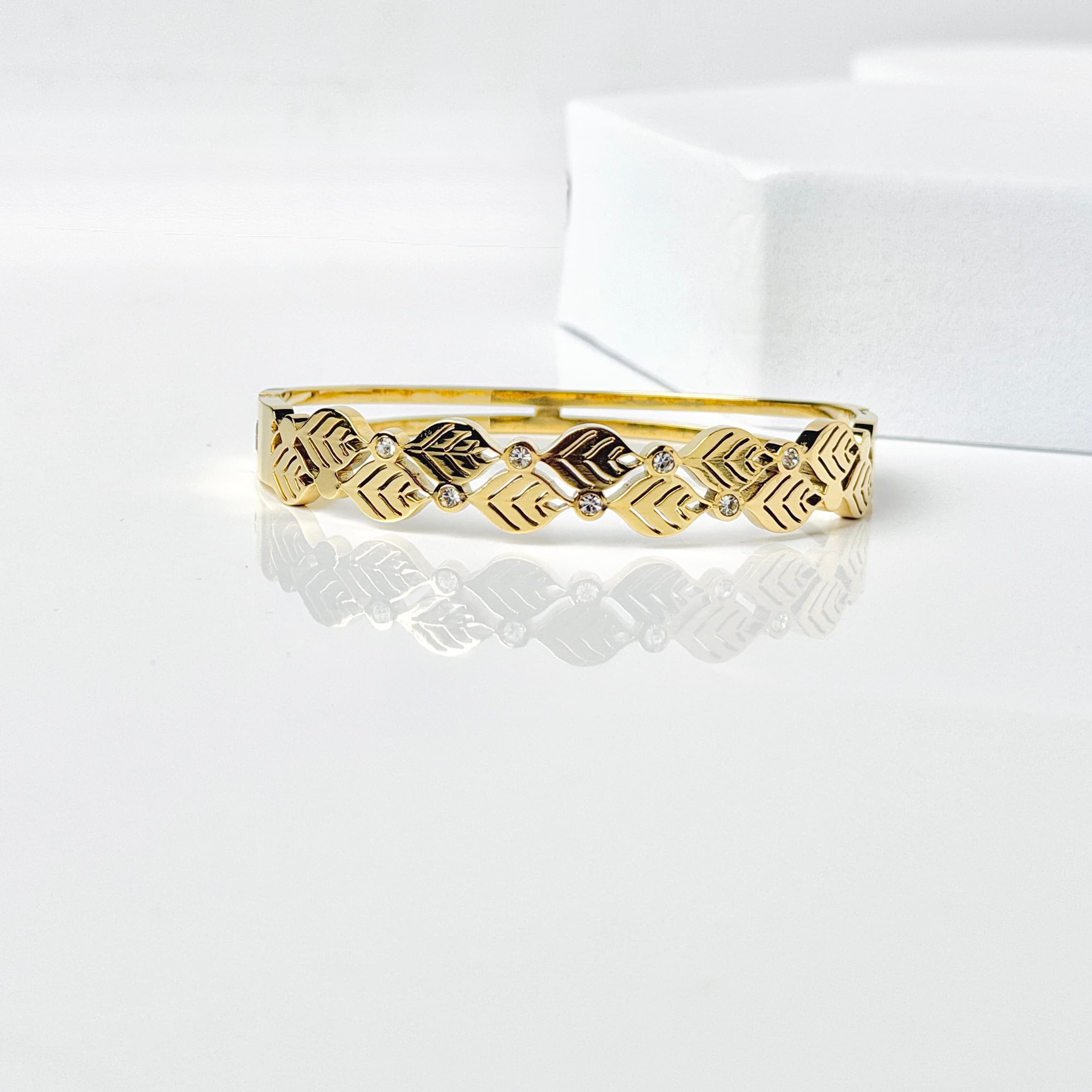 Verdant Grace Bangle thumbnail 5