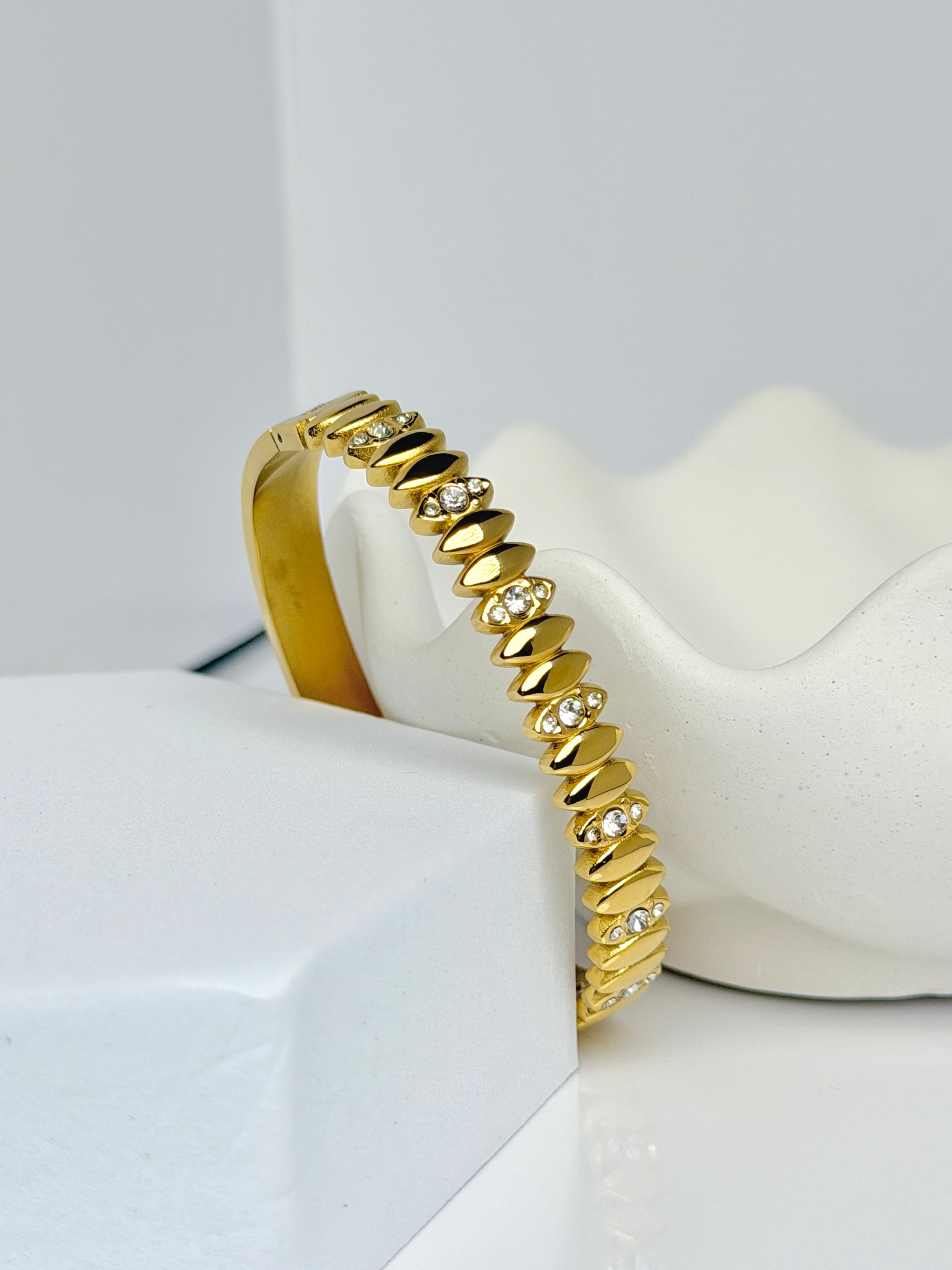 Aurelia Bangle thumbnail 2