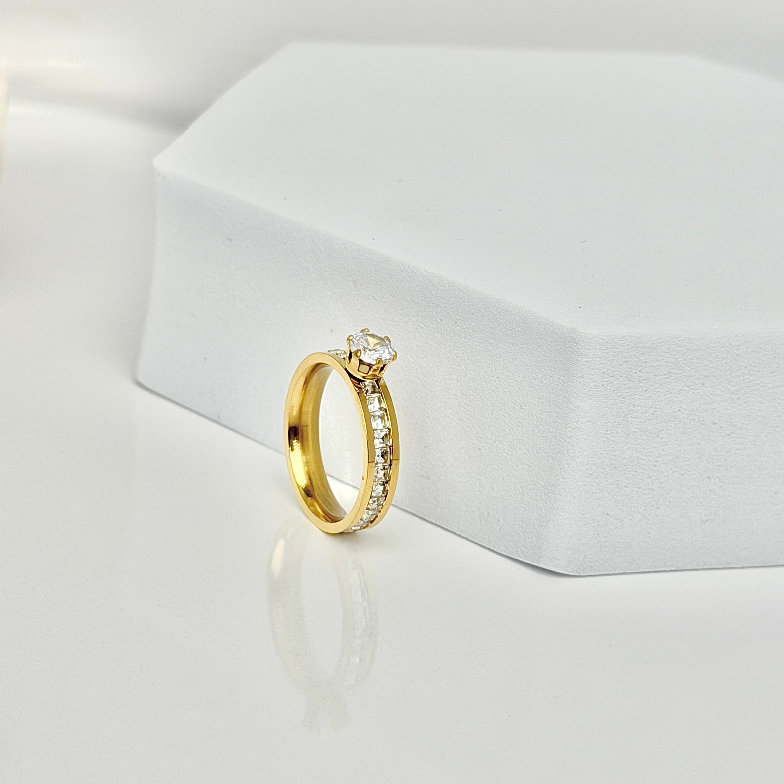 Alurea Luxe Ring image 2
