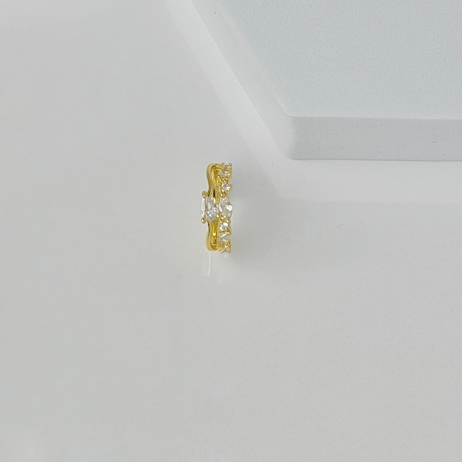 Evelisse Spark Ring image 2