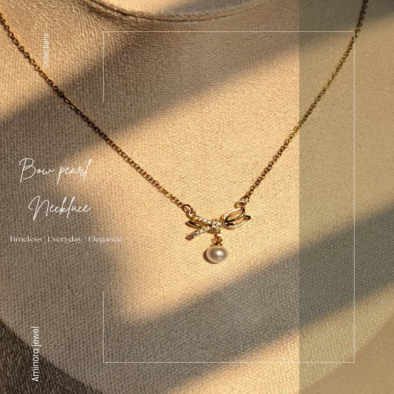 Bow Pearl Necklace image 1