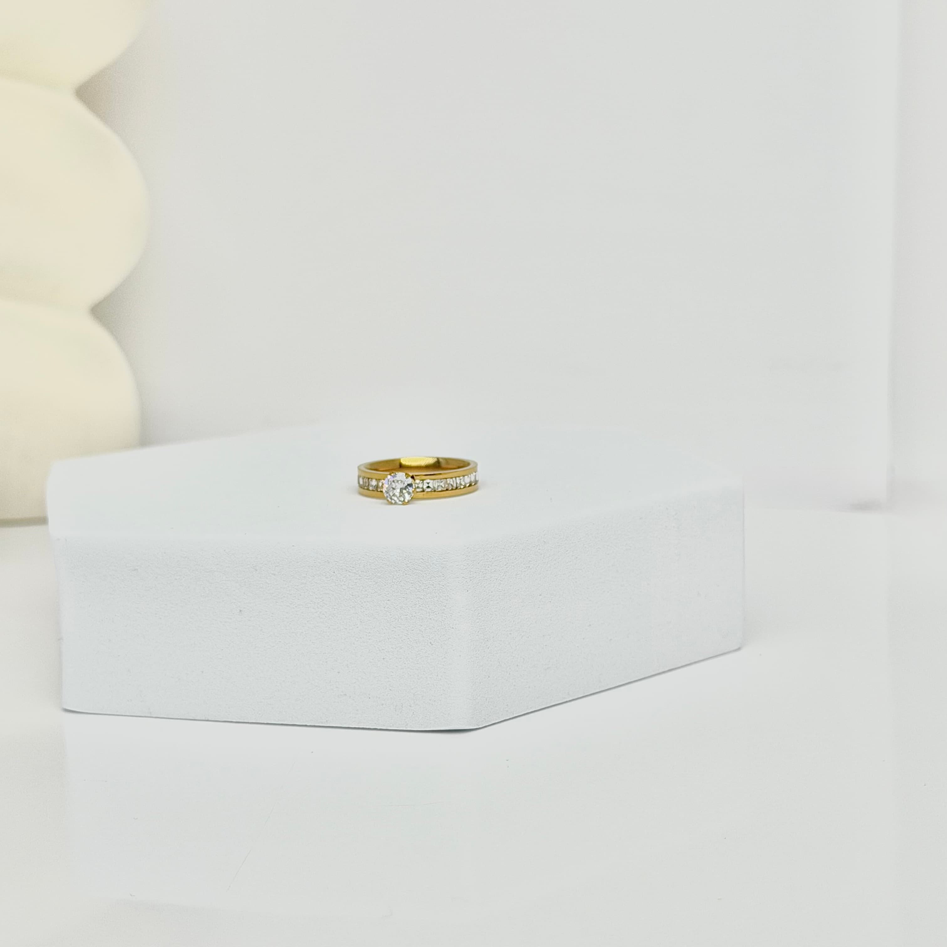 Alurea Luxe Ring image 5