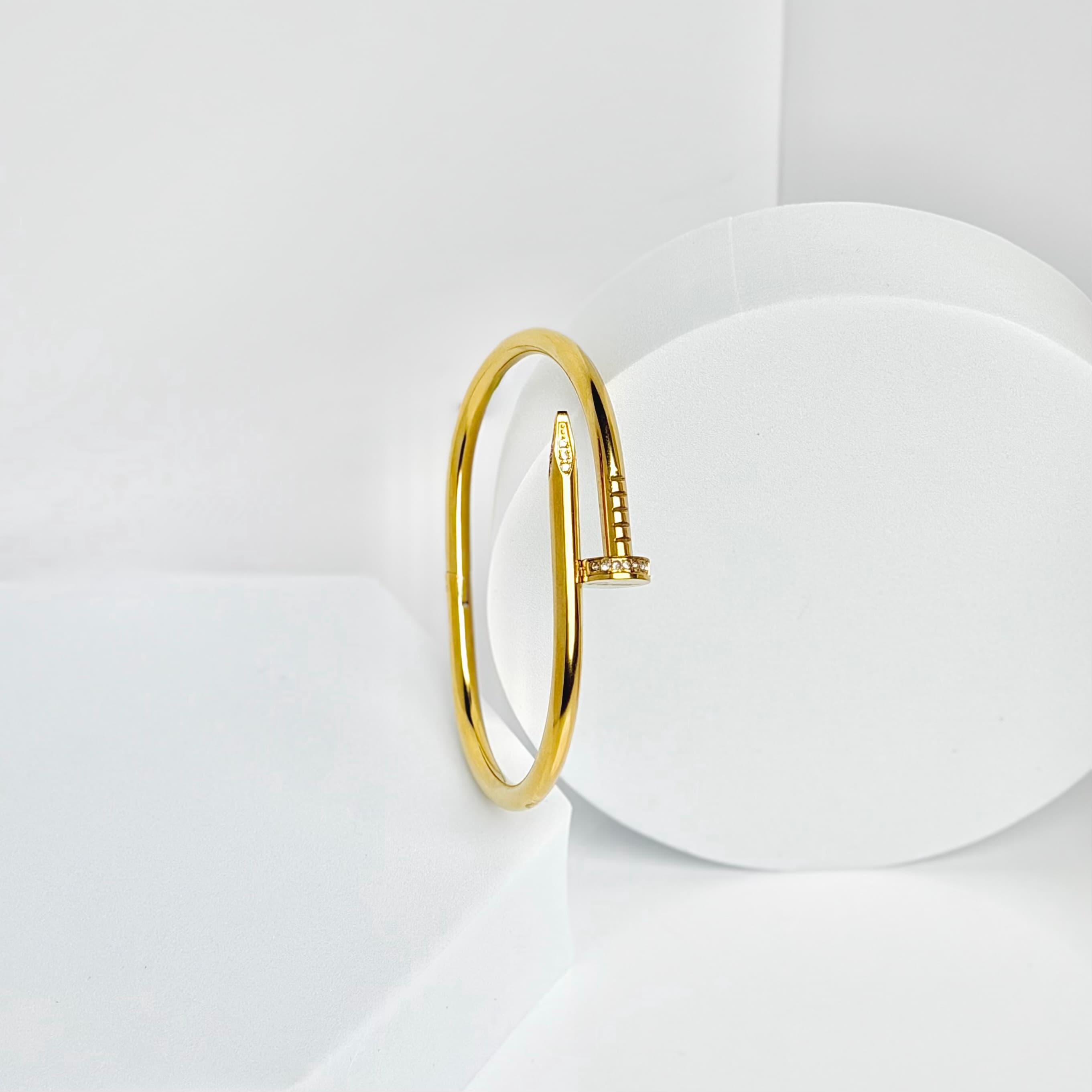 Aurum Nail Luxe Bangle image 3
